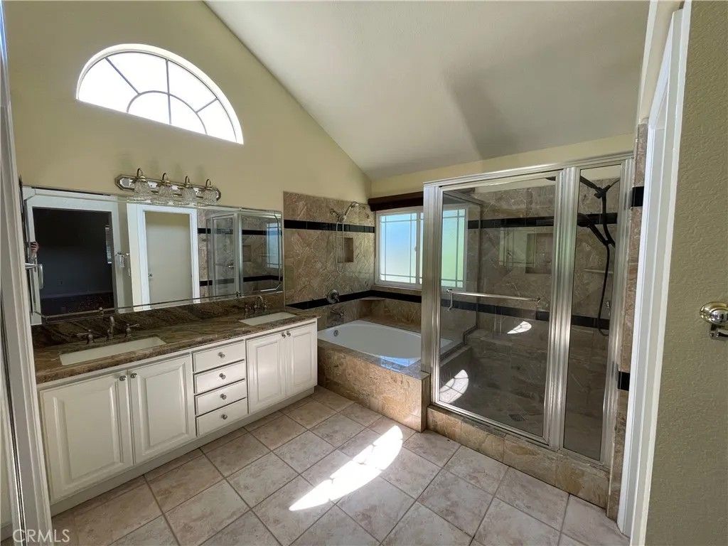 Photo of 955 Longview Dr, Diamond Bar, CA 91765 (MLS # CV26083552)