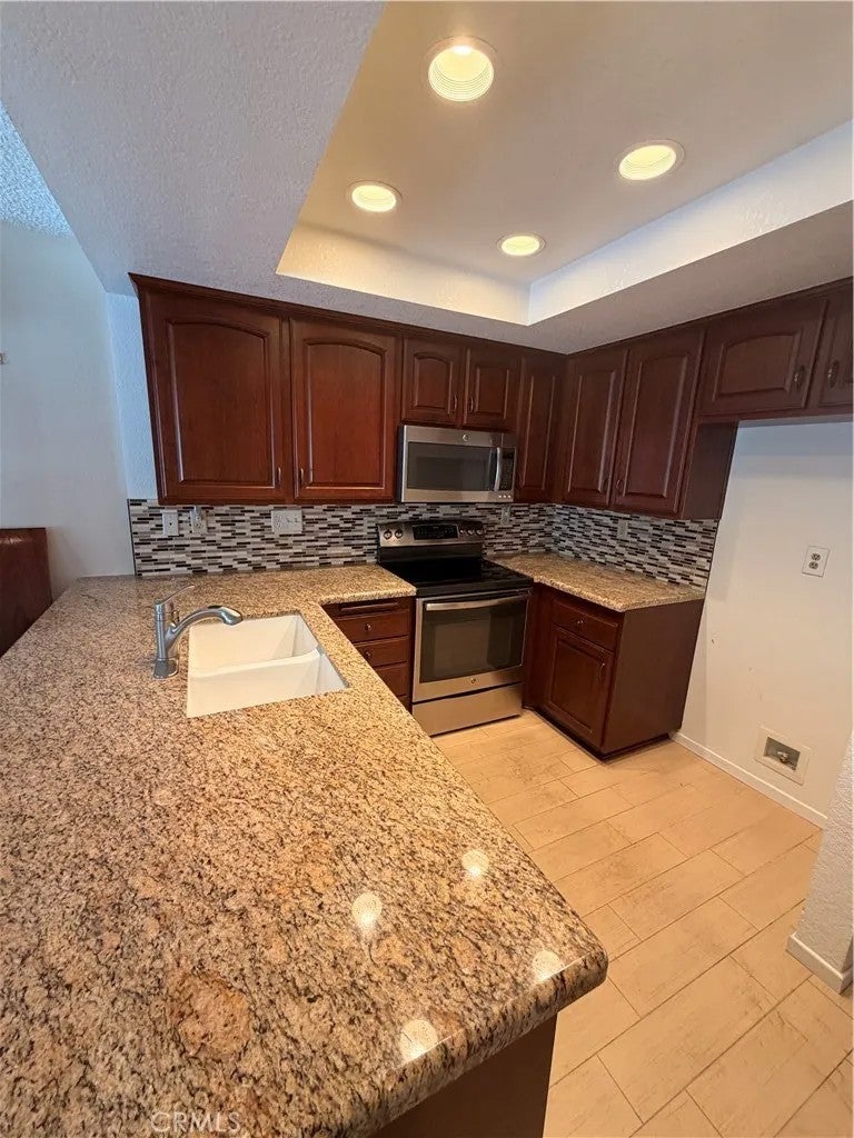 933 Creekside Dr. 126