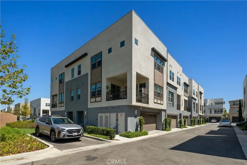 978 Poppy Court