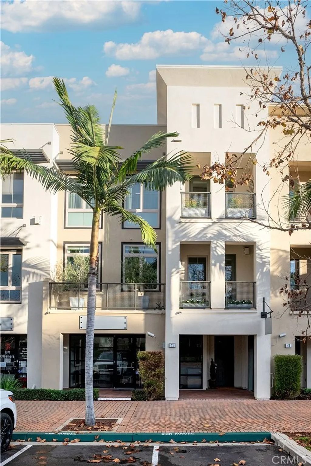 Photo of 71 Vantis Drive, Aliso Viejo, CA 92656 (MLS # OC25232479)
