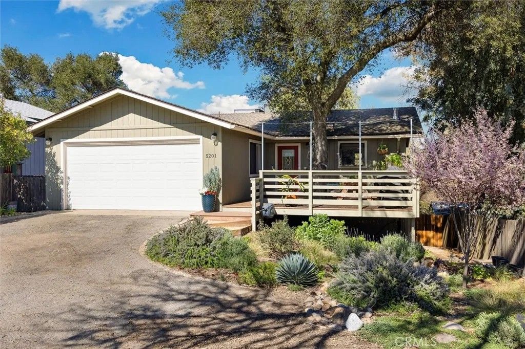 Photo of 5201 Juarez Ave, Atascadero, CA 93422 (MLS # SC26042796)