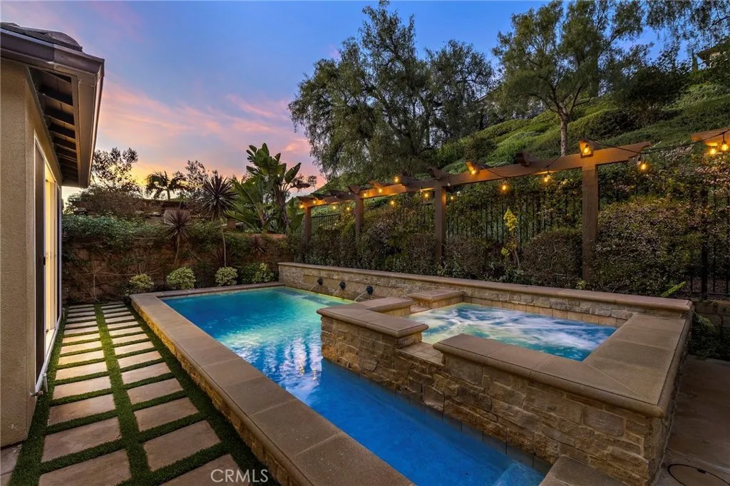 27694 Manor Hill Road