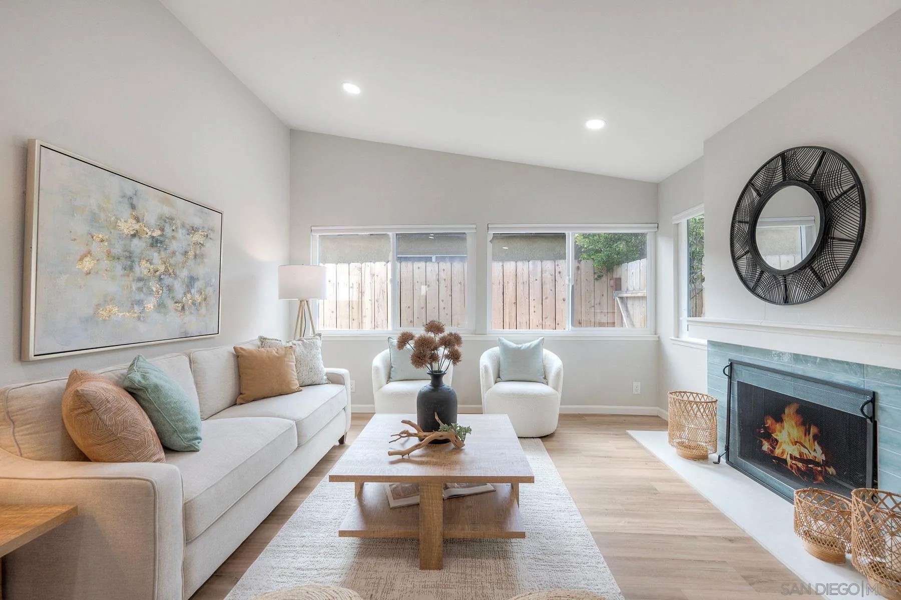 11305 Avenida Del Gato