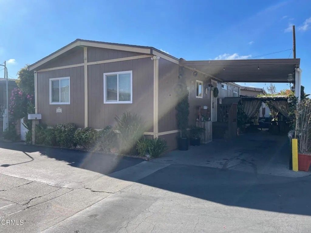 Photo of 4111 Fortuna Ln #4111, Oxnard, CA 93033 (MLS # V1-34294)