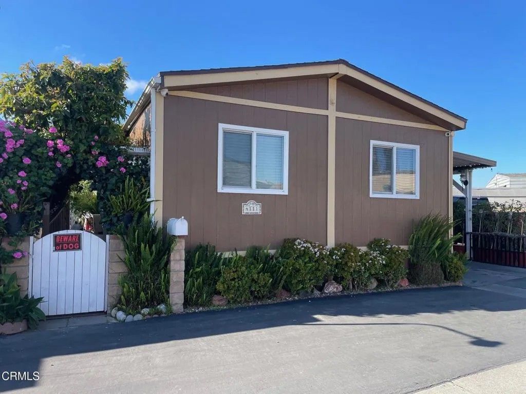 Photo of 4111 Fortuna Ln #4111, Oxnard, CA 93033 (MLS # V1-34294)