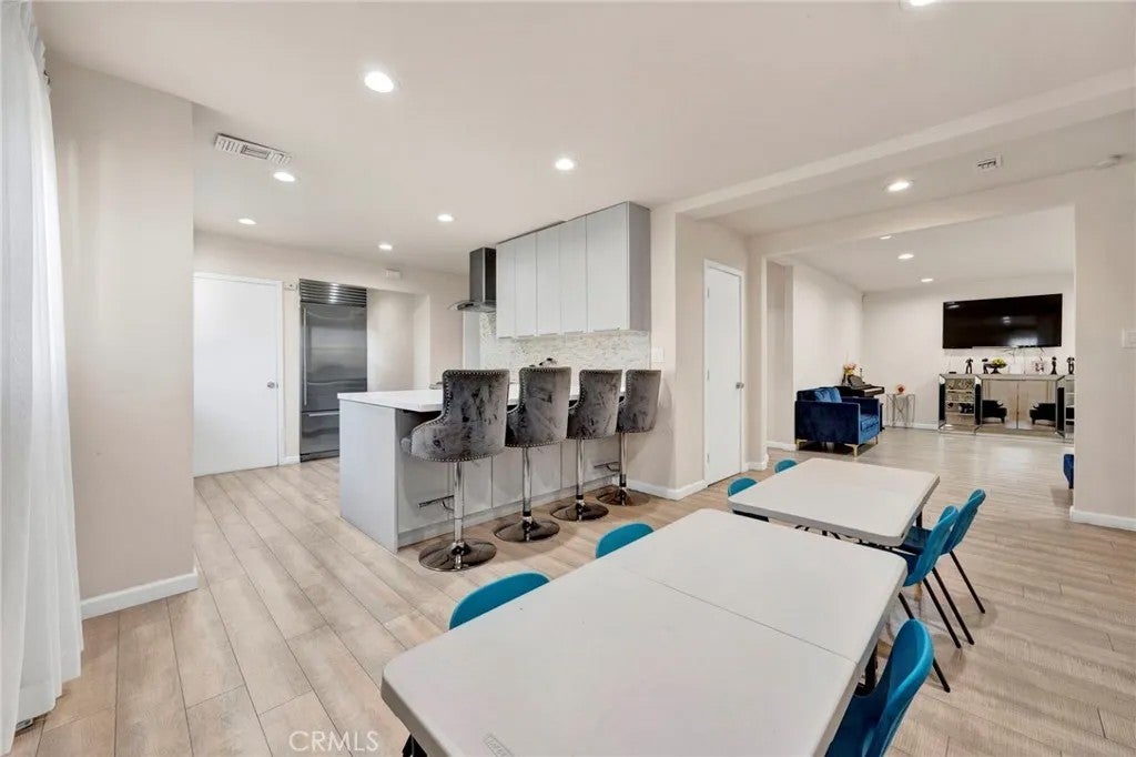 249 Zerr Court