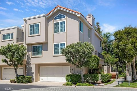 Photo of 19275 Brooktrail Ln, Huntington Beach, CA 92648 (MLS # ND26078999)