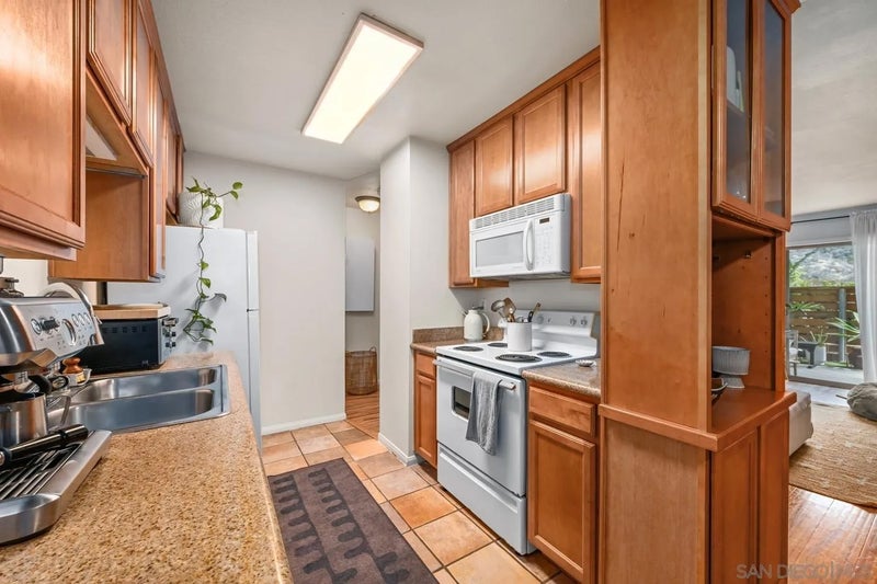 1650 S El Camino Real 102