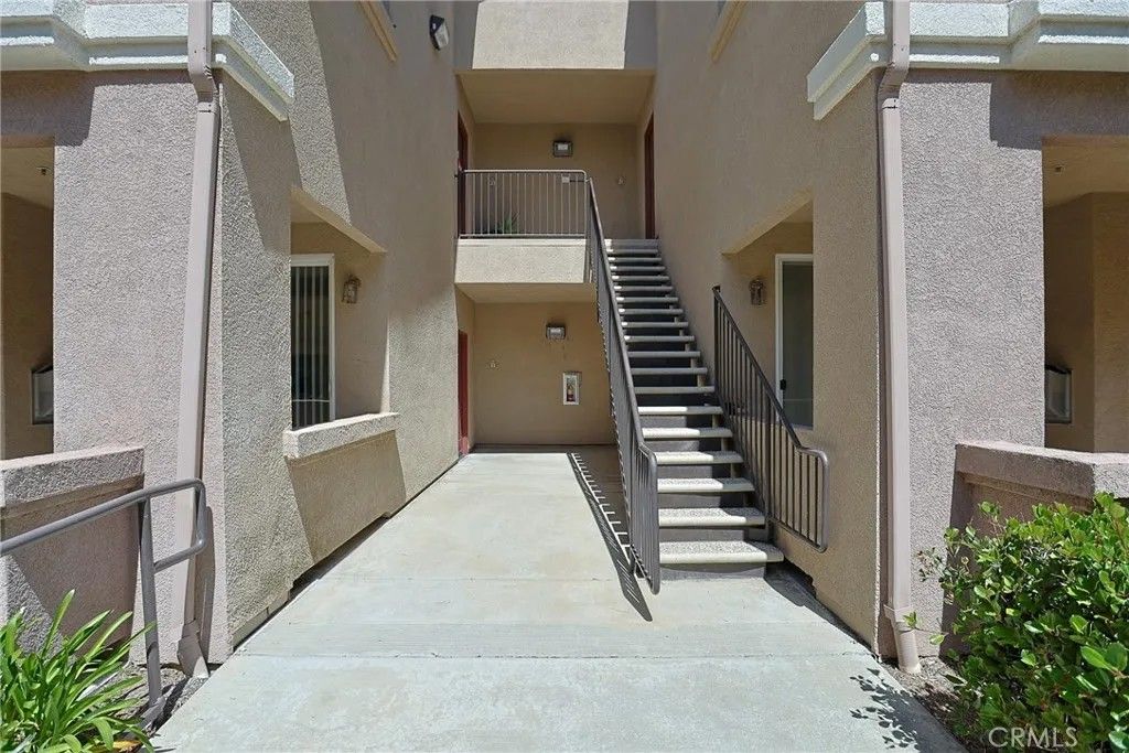 Photo of 41410 Juniper Street #2613, Murrieta, CA 92562 (MLS # PW26094297)