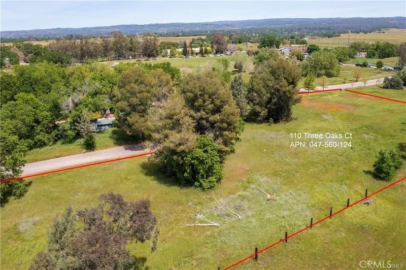 110 Three Oaks