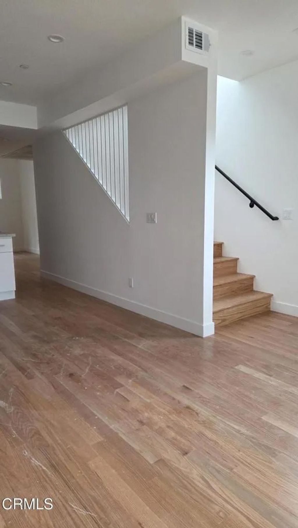 Photo of 917 N Ridgewood Place, Los Angeles, CA 90038 (MLS # P1-26678)