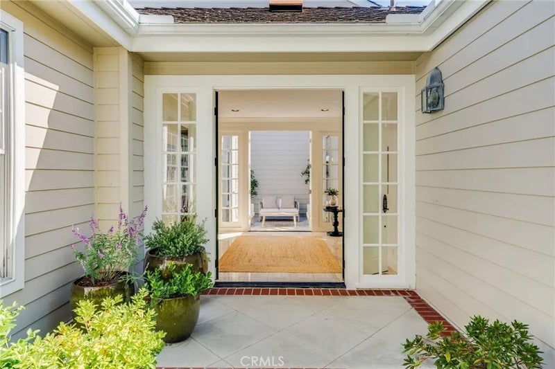 34 Hillsdale