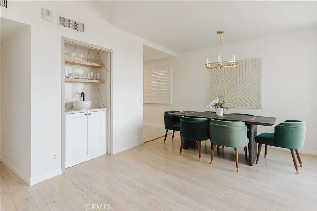 7250 Franklin Avenue 1008