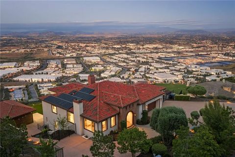 Photo of 42365 Vista Montana Court, Temecula, CA 92590 (MLS # SW26072156)