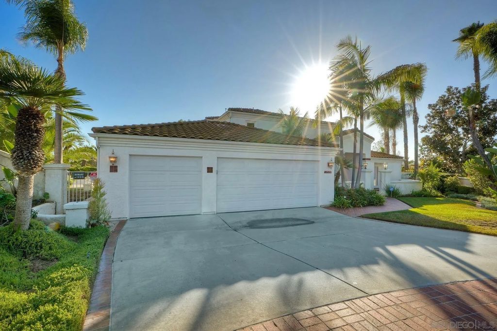 Photo of 1930 Mountain Valley Lane, Escondido, CA 92029 (MLS # 250044403)