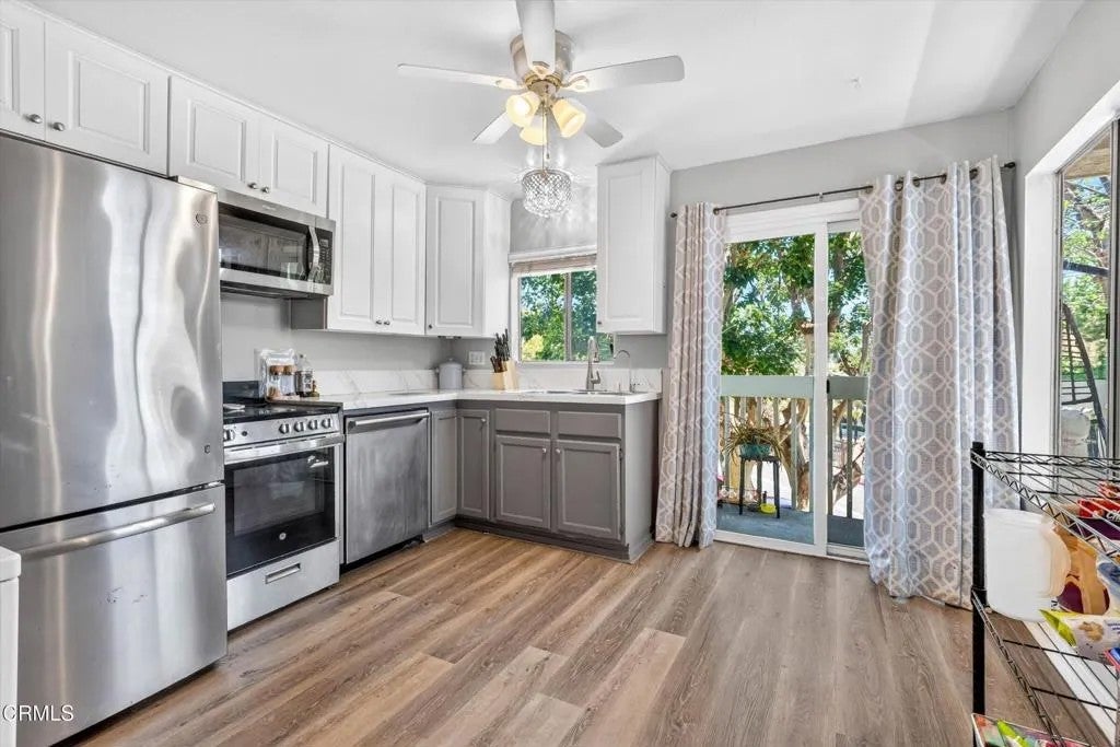 225 S Ventura Road 102