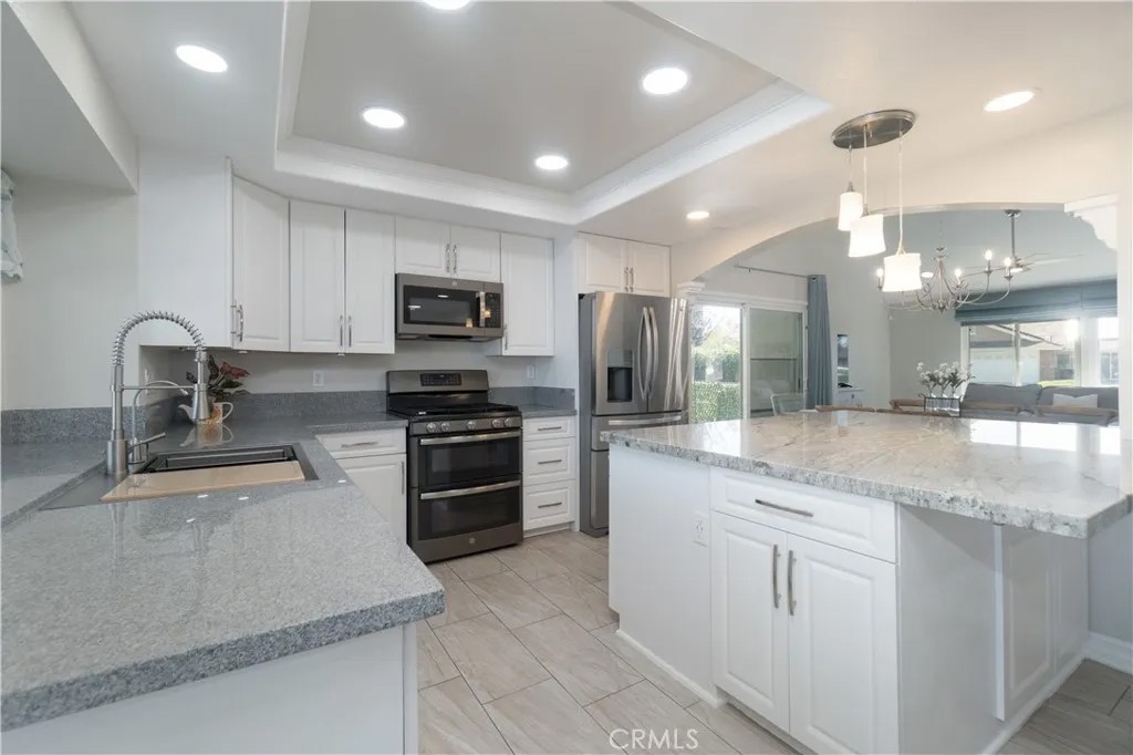 1750 Greenview