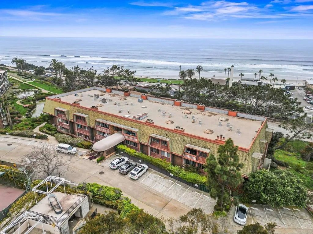 Photo of 1562 Camino Del Mar #635, Del Mar, CA 92014 (MLS # NDP2507308)