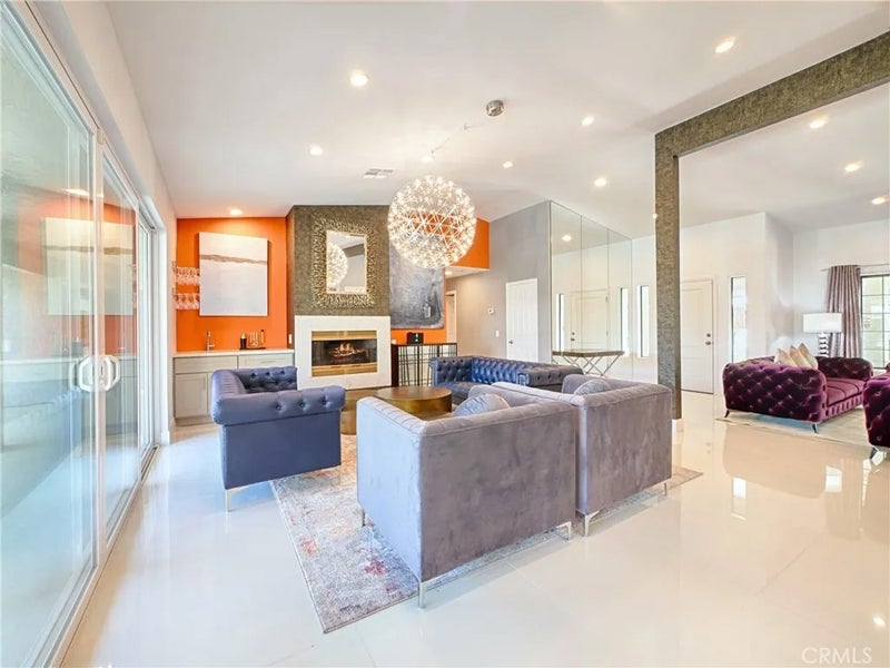 68132 Valley Vista