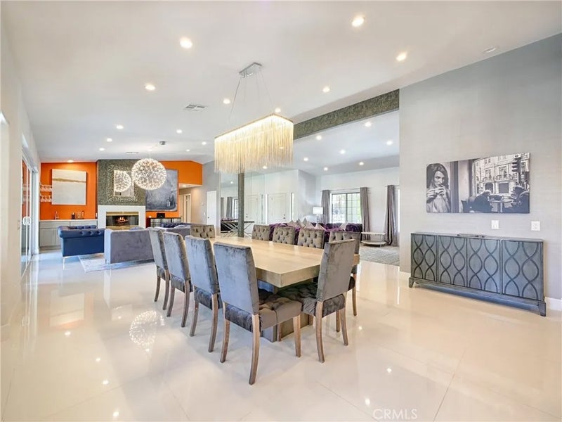 68132 Valley Vista