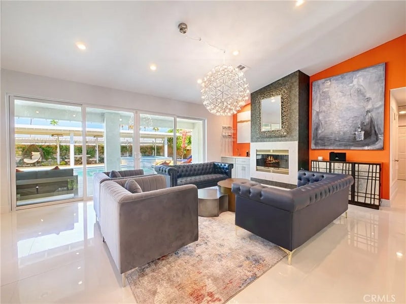 68132 Valley Vista