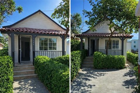 Photo of 1450 W 35th Place, Los Angeles, CA 90018 (MLS # PW26041449)