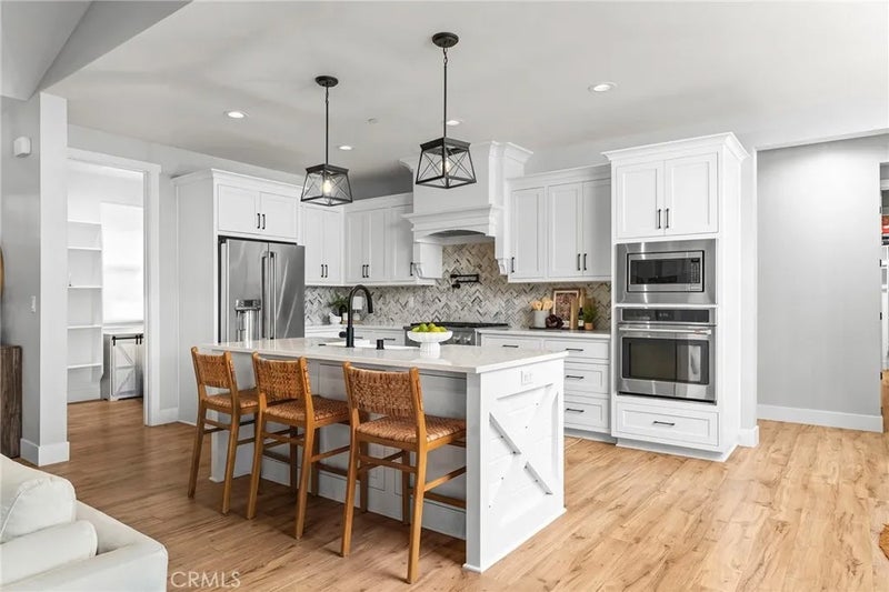 212 Valley View Drive
