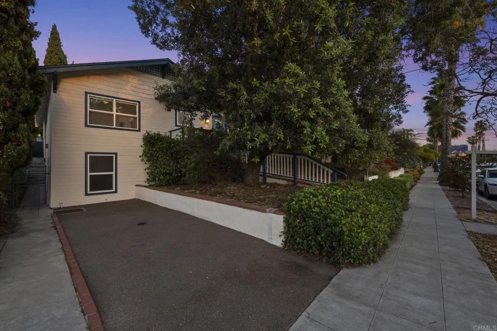 4259 Maryland Street