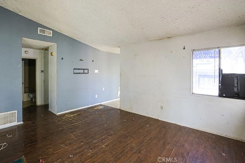 2760 Condor Creek