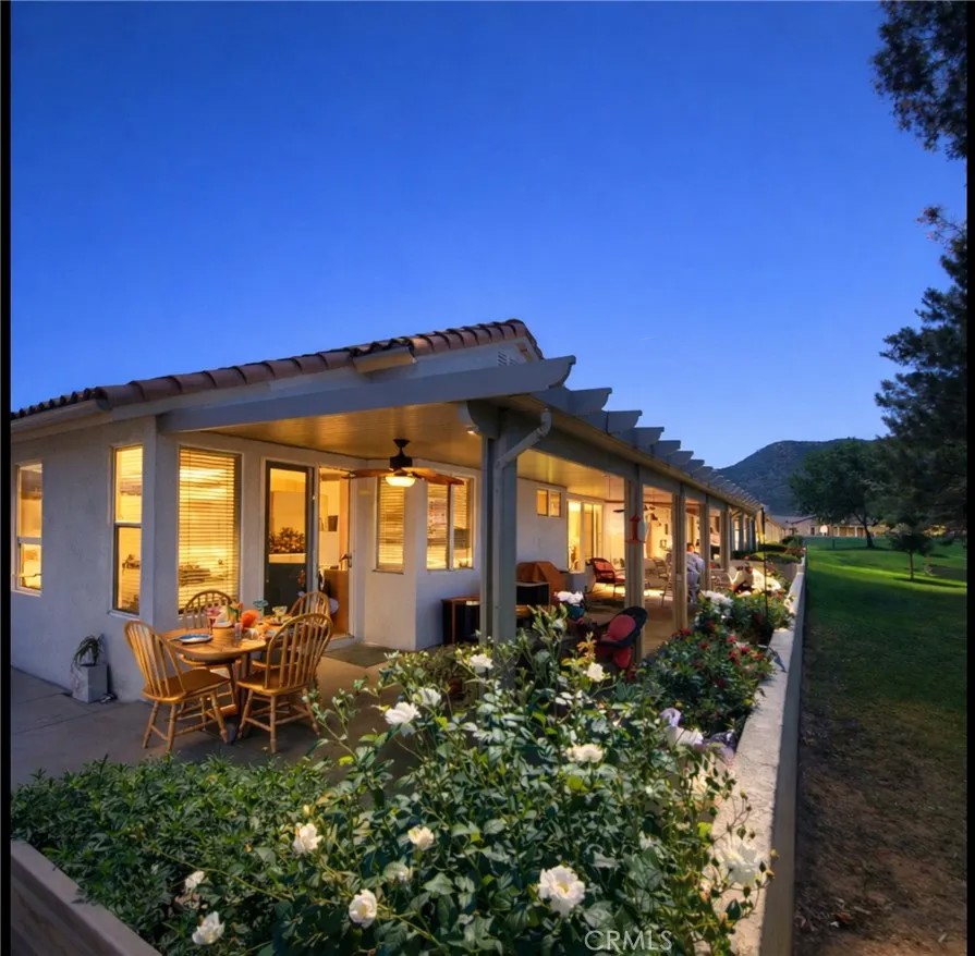 1725 Fairway Oaks