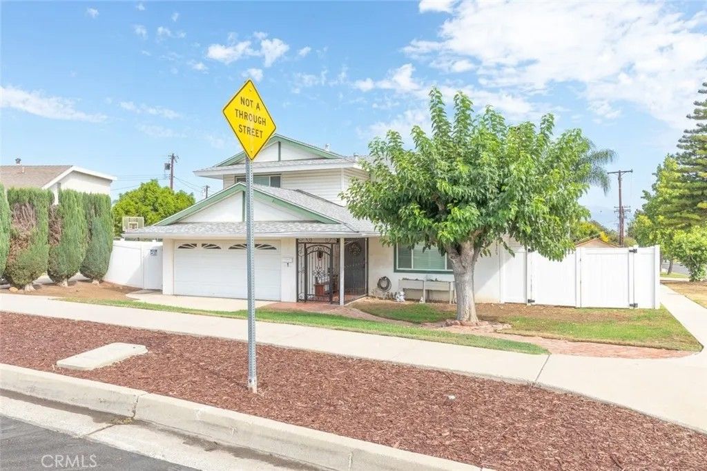 Photo of 2102 Beatrice Drive, Corona, CA 92879 (MLS # IG25190887)