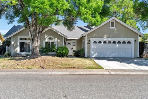 Photo of 2602 Navarro Dr, Chico, CA 95973 (MLS # SN26072790)