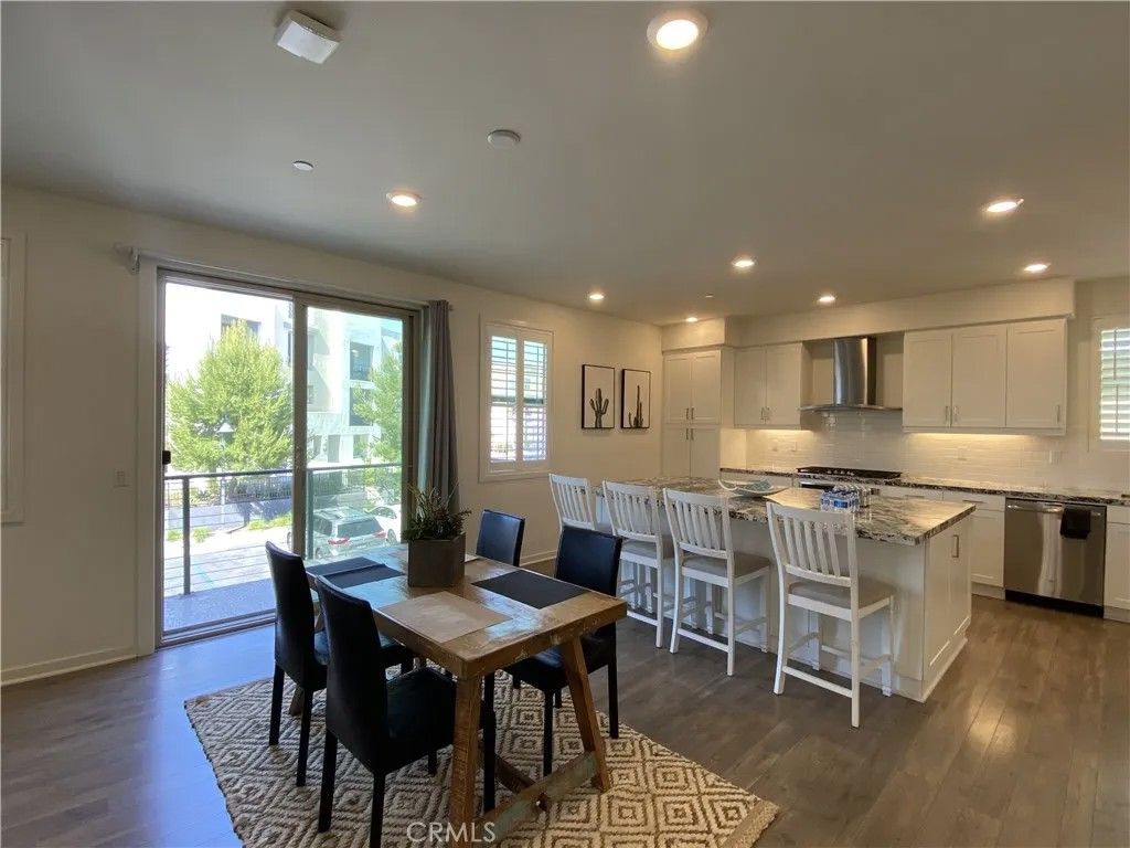 Photo of 129 Cadence, Irvine, CA 92618 (MLS # TR25267673)