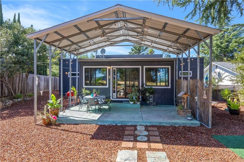 10639 Fairway