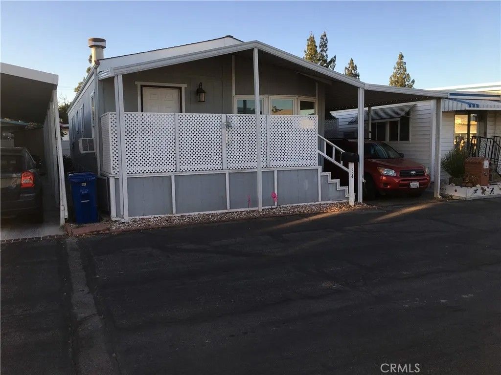 Photo of 21001 Plummer St #34, Chatsworth, CA 91311 (MLS # SR26067505)