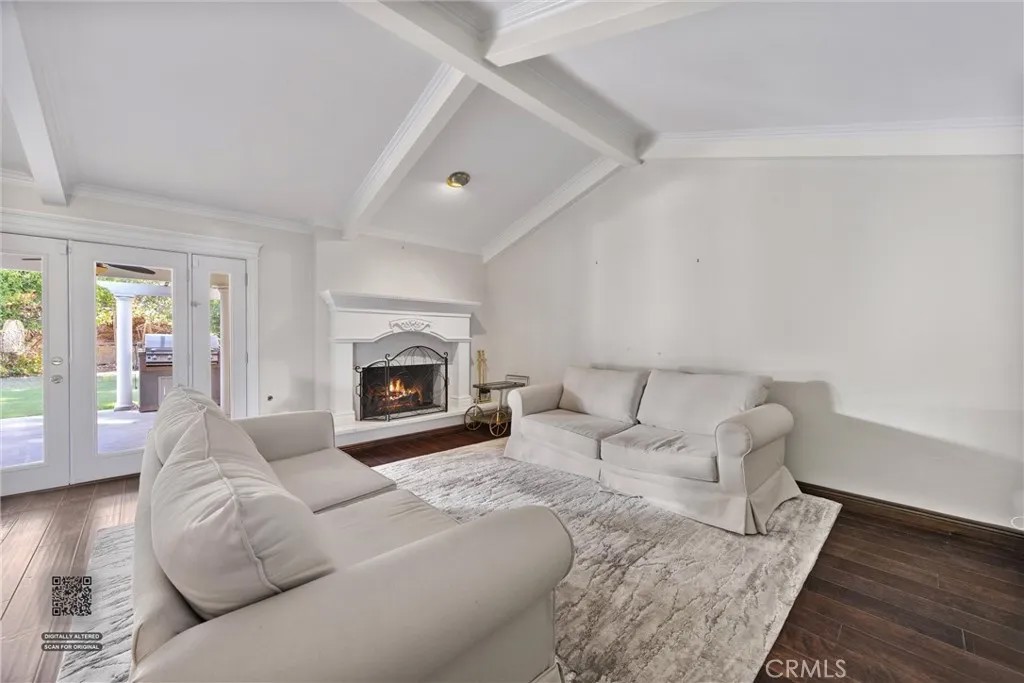 3825 Dalehurst Drive