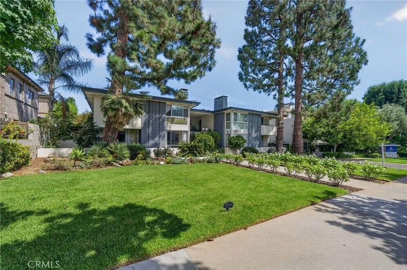 610 S Orange Grove Boulevard 5