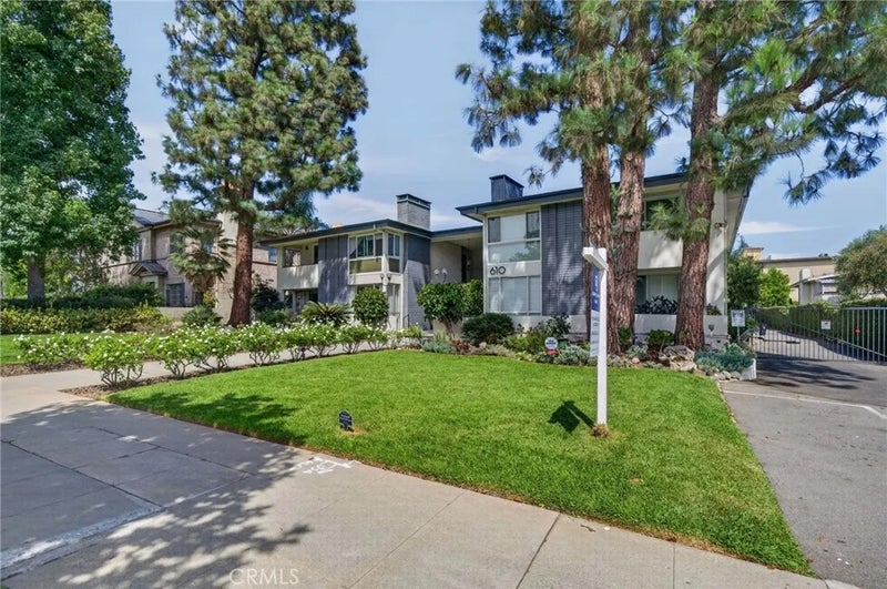 610 S Orange Grove Boulevard 5
