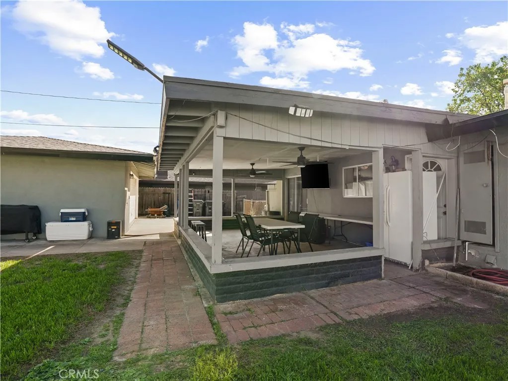 1455 N Alice
