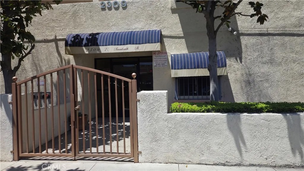 2309 E 17th 202