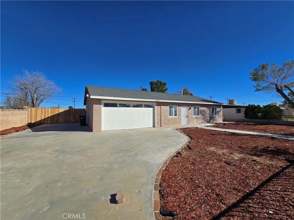 Photo of 8651 S Loop, California City, CA 93505 (MLS # SR26090020)