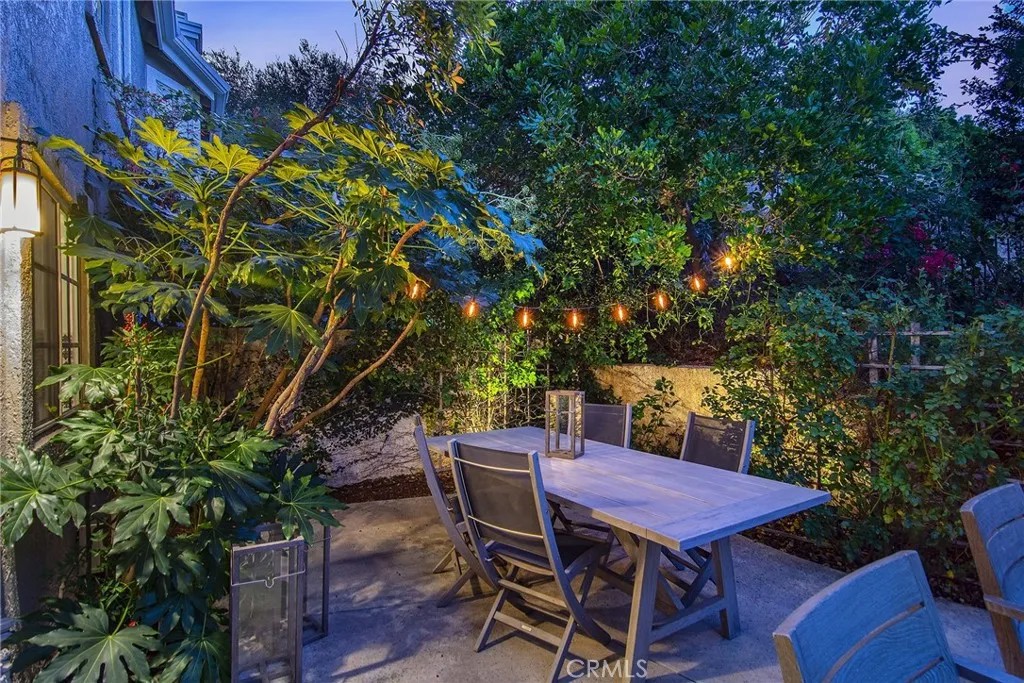 5535 Shadow Canyon