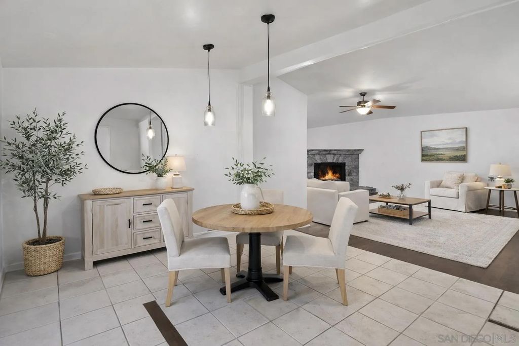 Photo of 611 Via Santa Paulo, Vista, CA 92081 (MLS # 260005910)