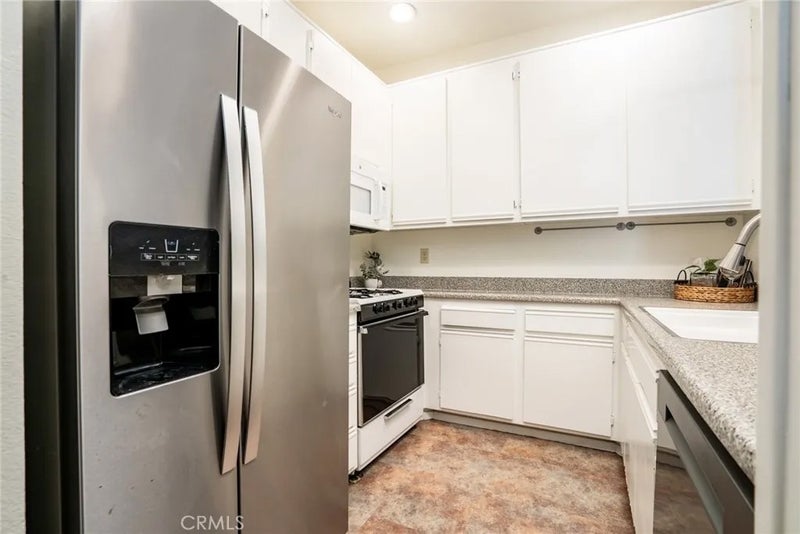 640 W 4th 315