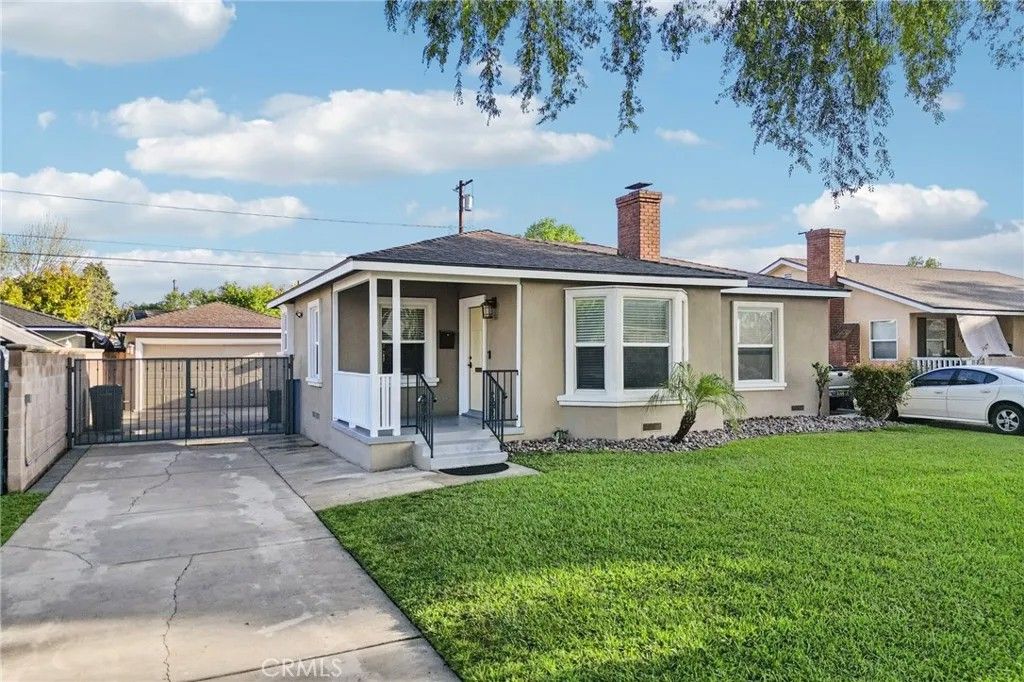 Photo of 1555 Mc Comas St, Pomona, CA 91766 (MLS # CV26070679)
