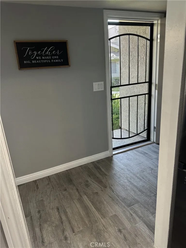 1135 Rosecrans