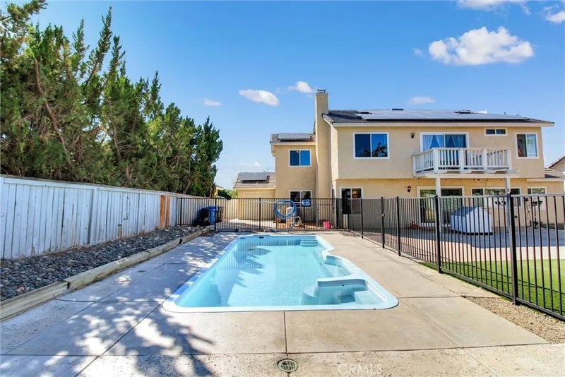 12757 Trotters Lane