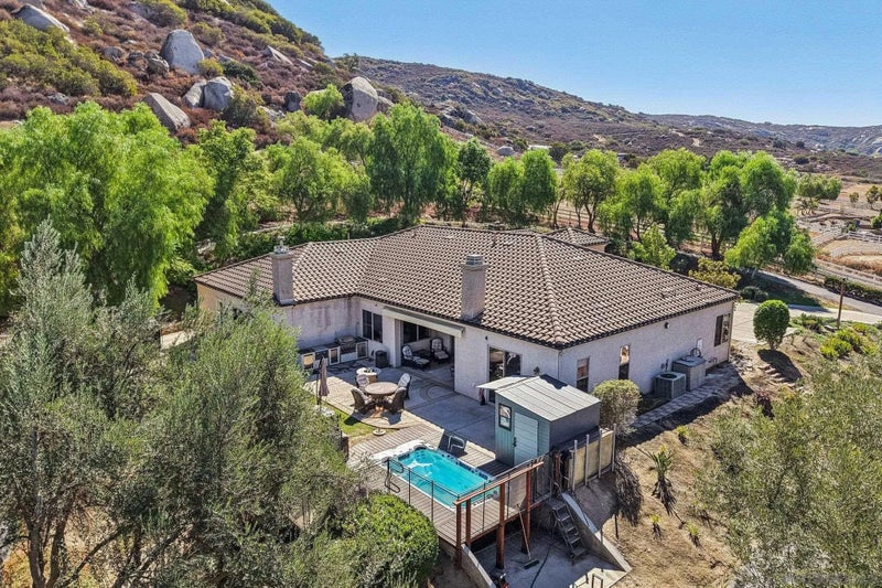 1485 Santa Fe Hills