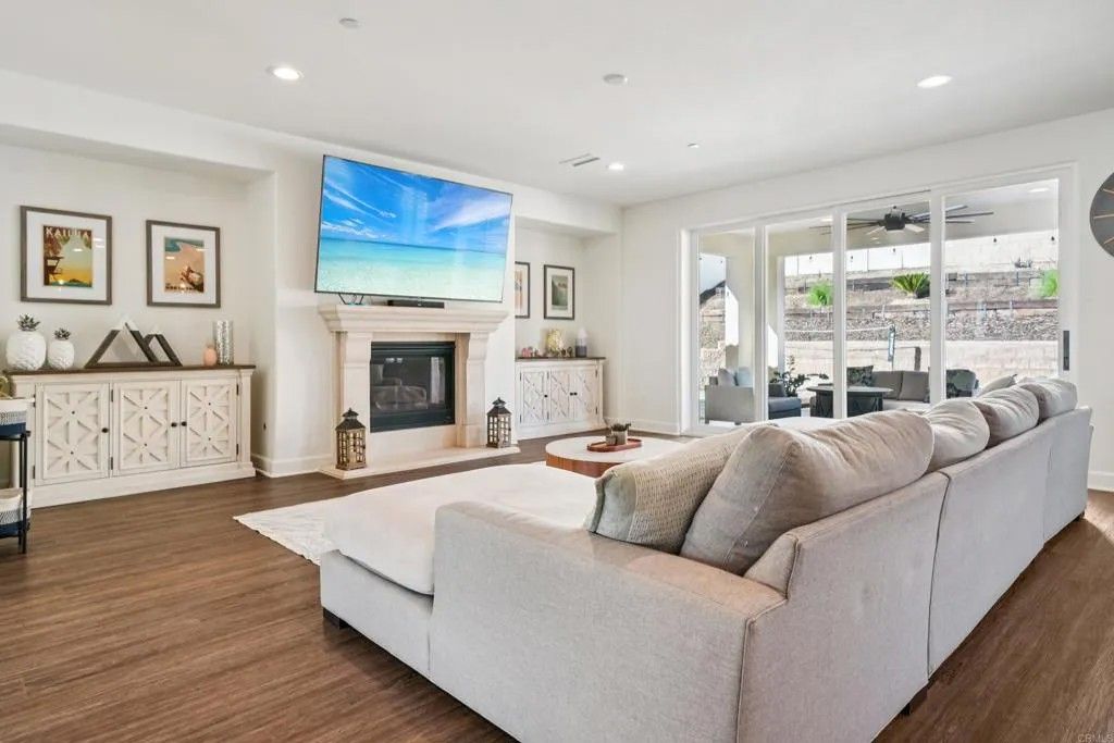 Photo of 33294 Barmetta Lane, Temecula, CA 92592 (MLS # NDP2600368)