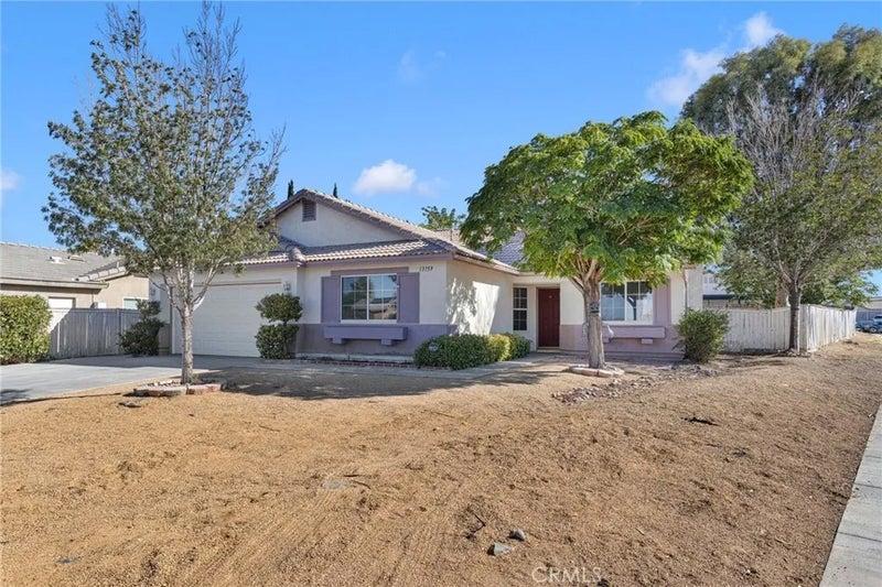 13759 Clear Valley